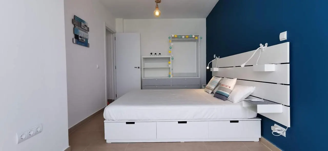La Perla Cruise Apartment On Private Beach, Modern With Aircon & Wifi Benalmadena